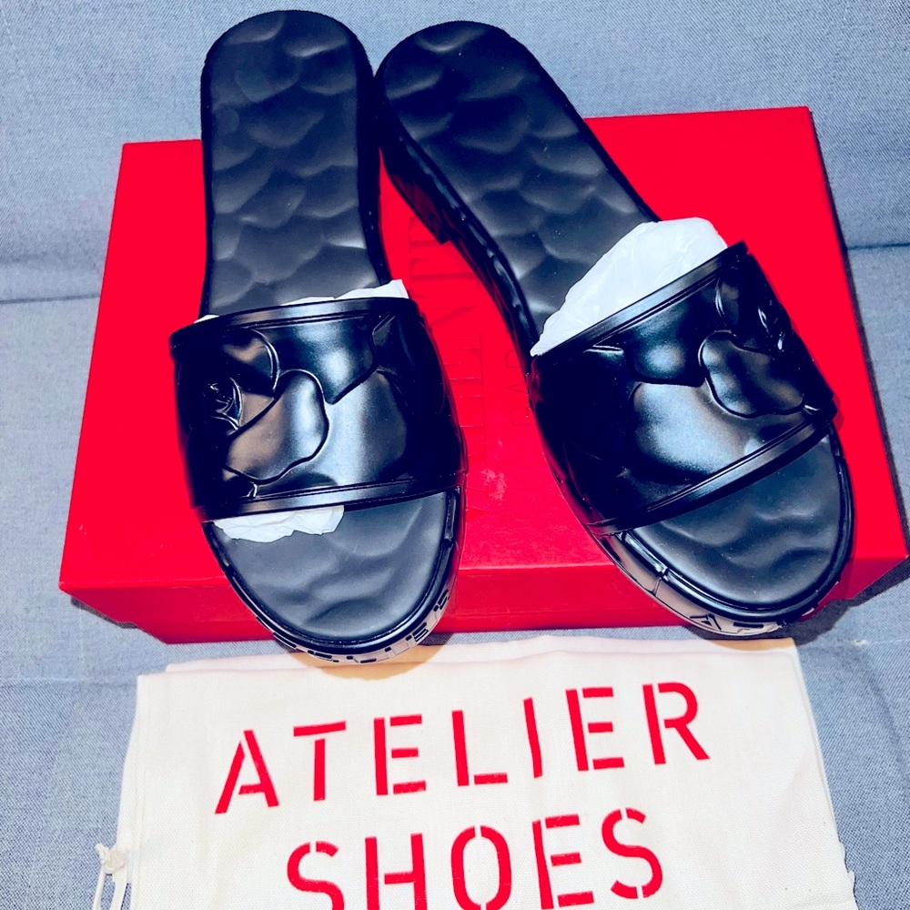 Sold-Valentino Garavani Black Rose Atelier Sandals (NWT)!